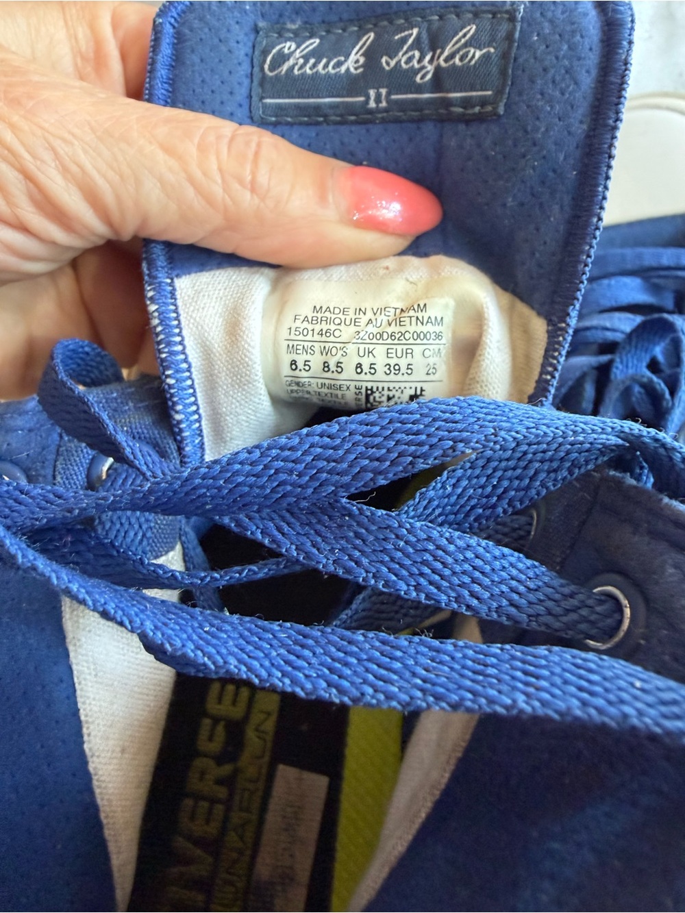 Converse Chuck Taylor Low-Top Sneakers in Royal Blue